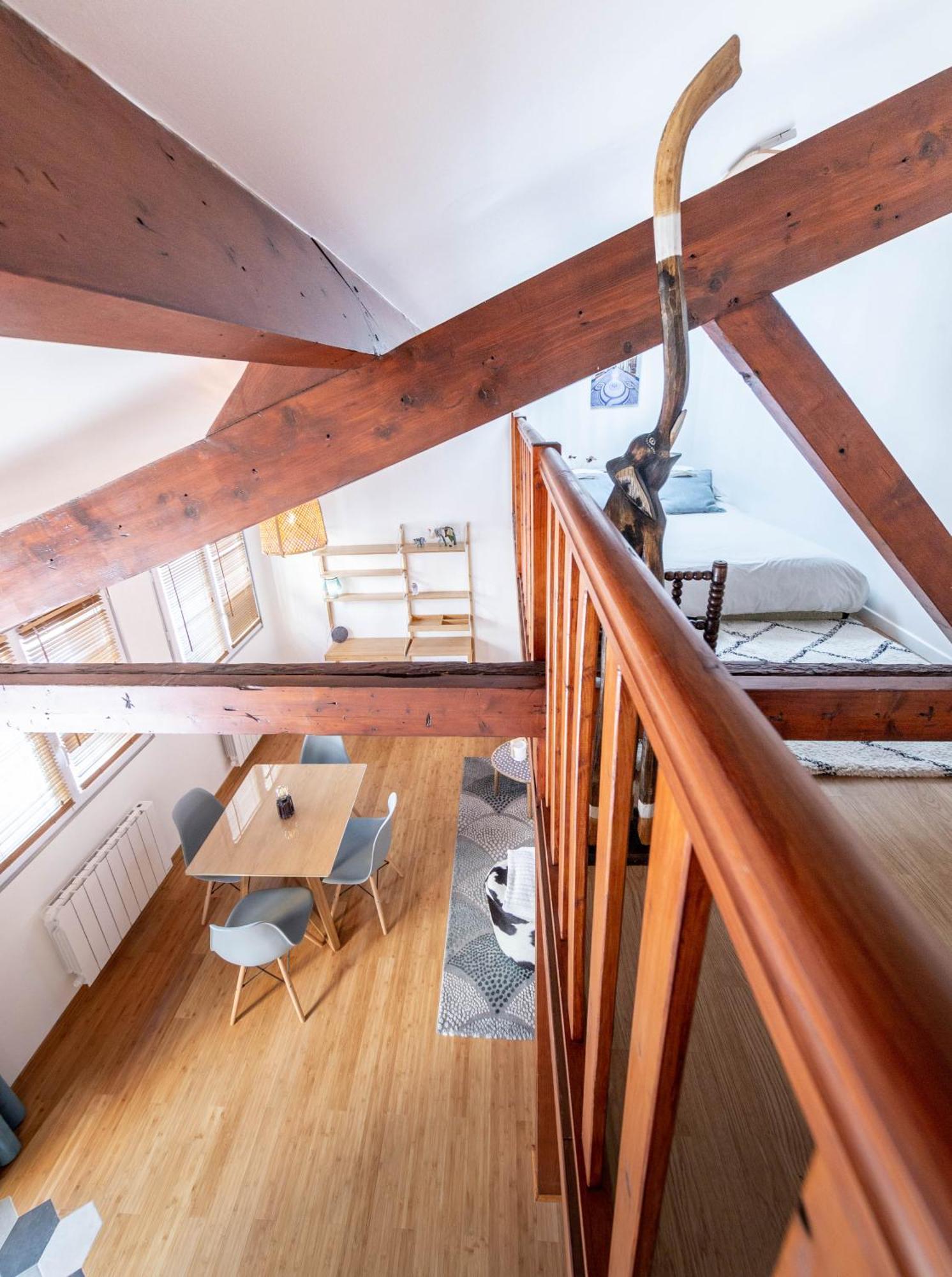 Lovely Little House With Private Garden In Paris อีวรี-ซูร์-แซ็น ภายนอก รูปภาพ